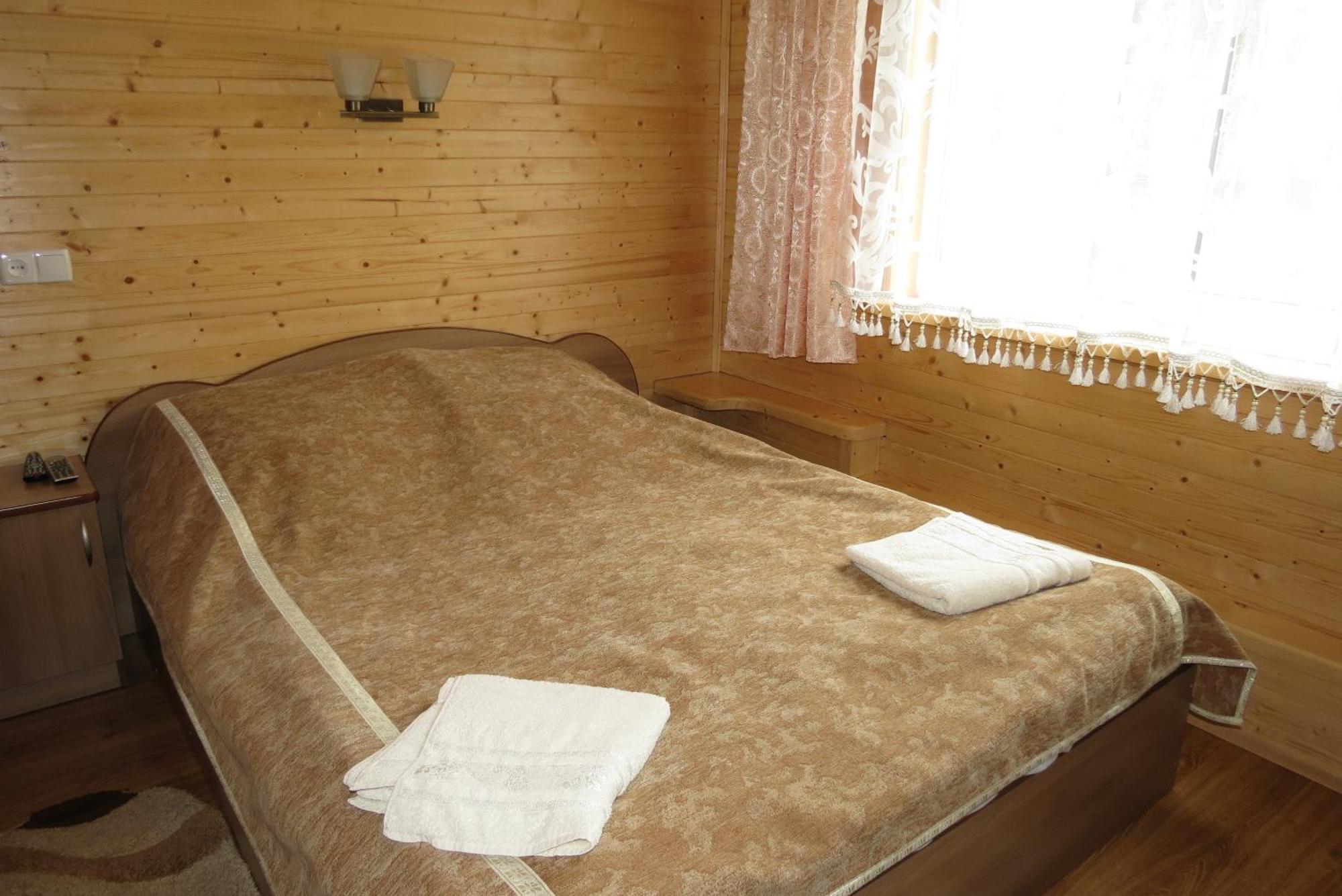 Bilyy Kamin Guest House Tatariv Pokoj fotografie