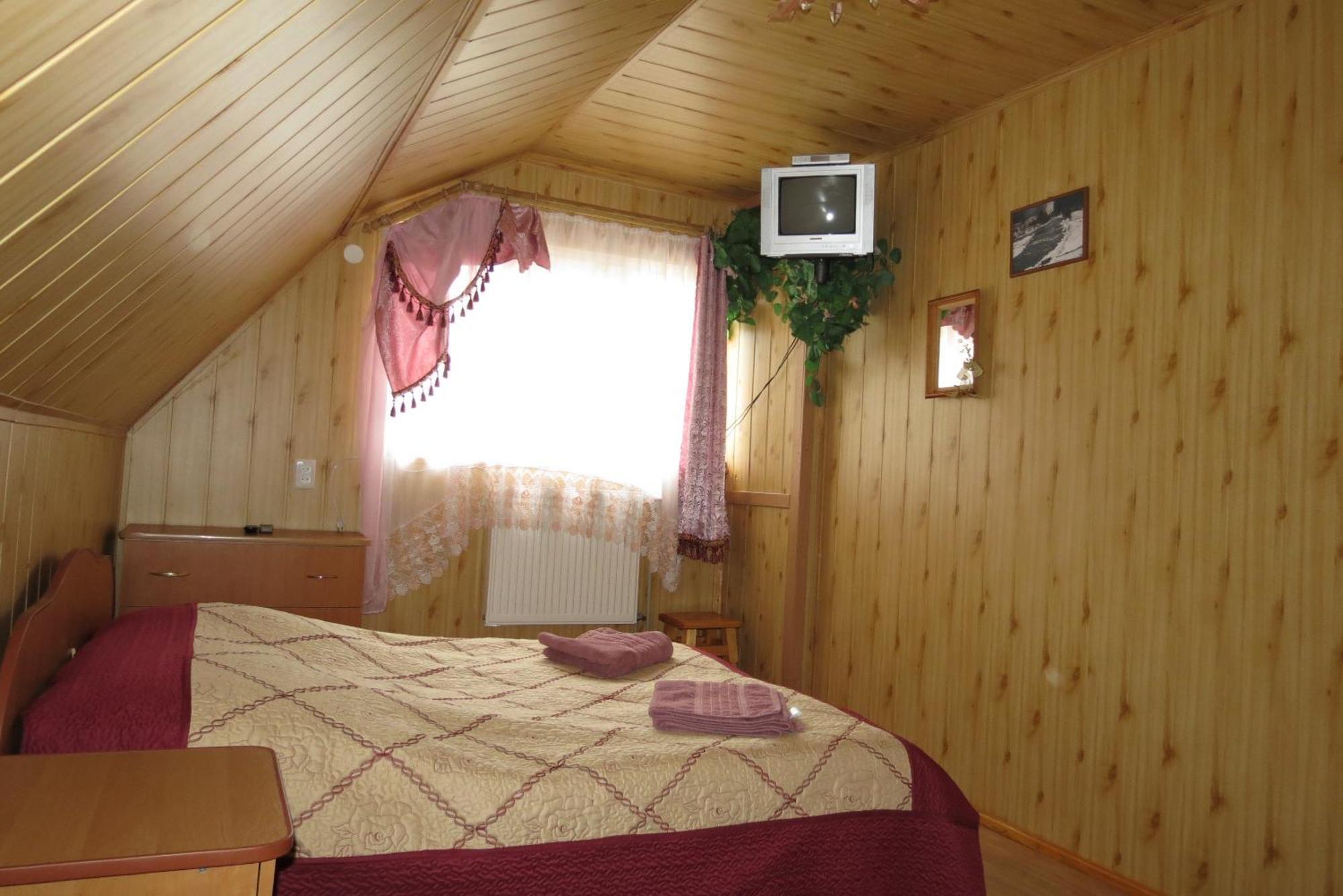 Bilyy Kamin Guest House Tatariv Pokoj fotografie