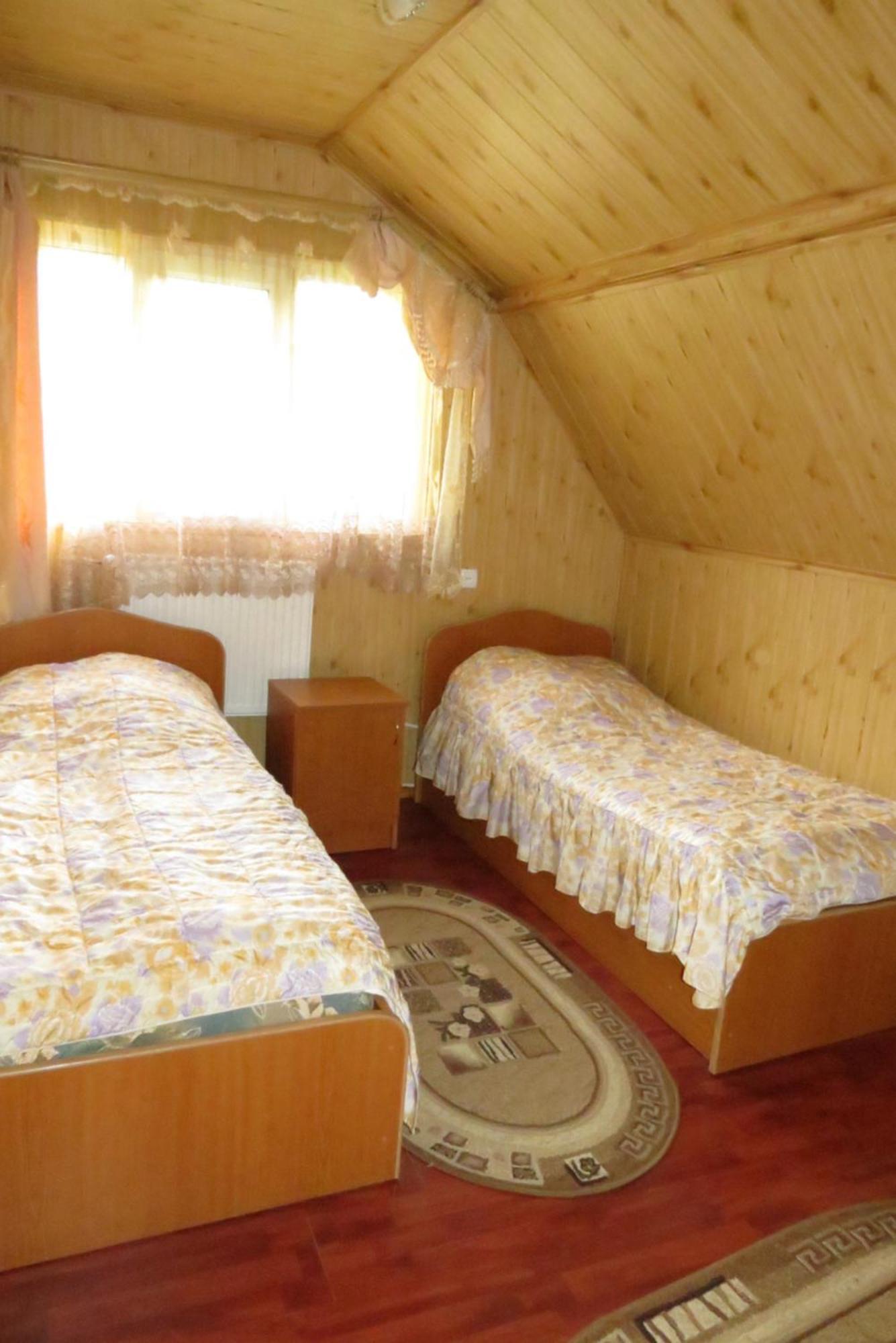 Bilyy Kamin Guest House Tatariv Pokoj fotografie