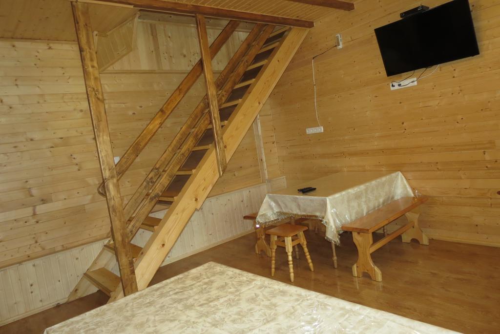 Bilyy Kamin Guest House Tatariv Exteriér fotografie