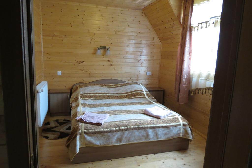 Bilyy Kamin Guest House Tatariv Exteriér fotografie